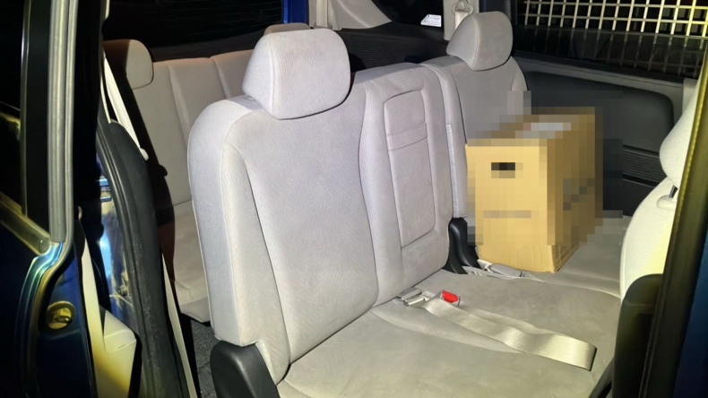 内装後方シート
