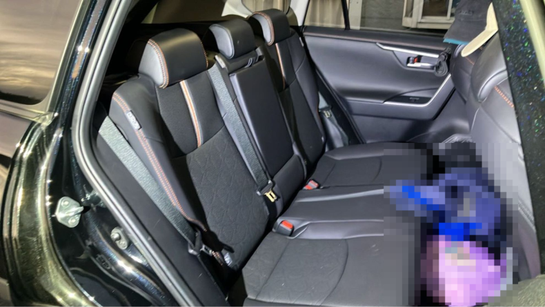 内装後方シート