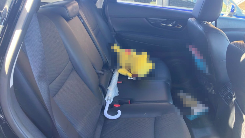 内装後方シート