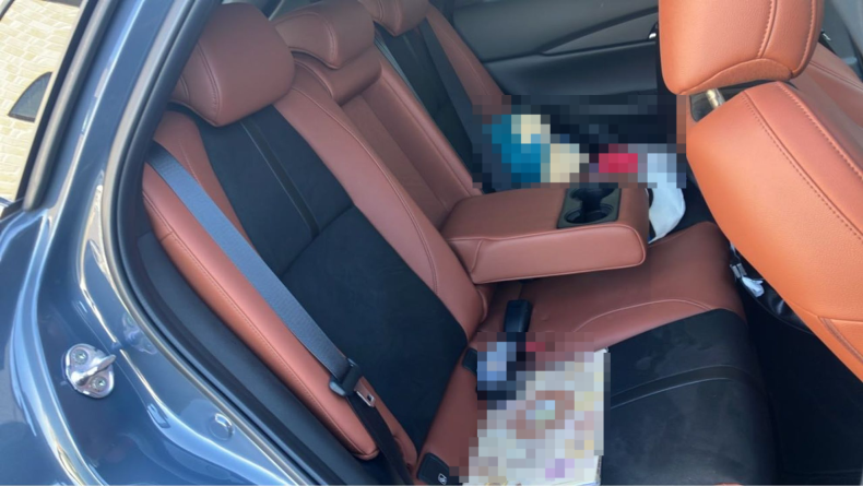 内装後方シート