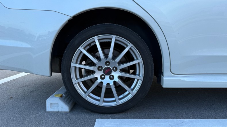 タイヤホイール後