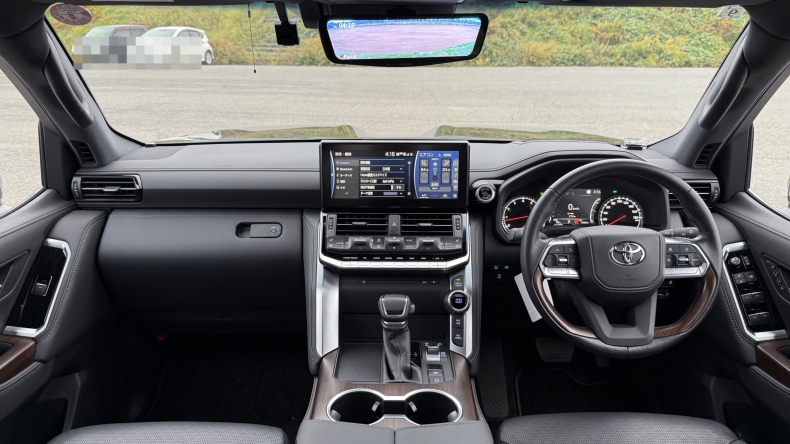 内装インパネ全体