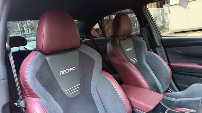 内装前方シート