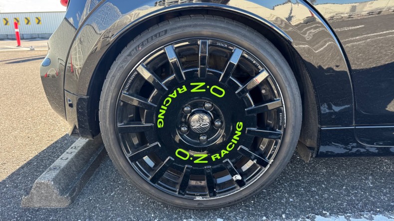 タイヤホイール後