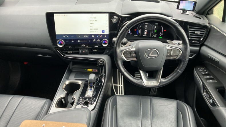 内装インパネ全体