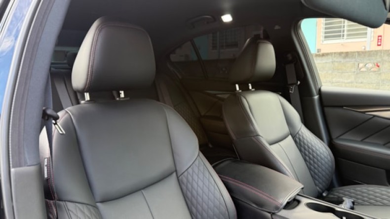 内装前方シート