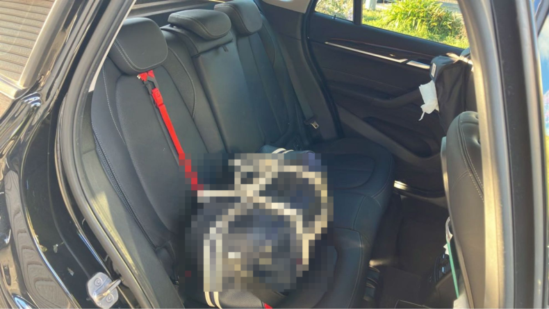 内装後方シート