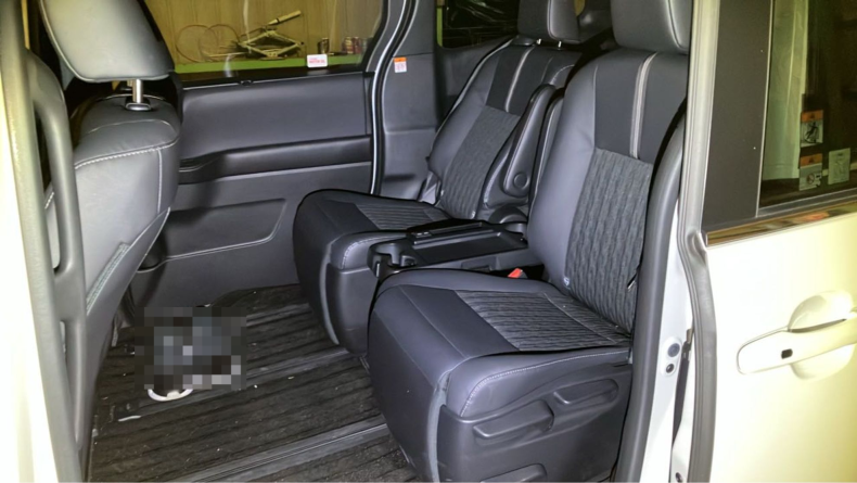 内装後方シート