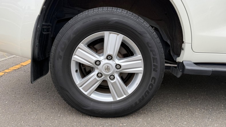 タイヤホイール後