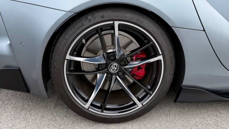 タイヤホイール後