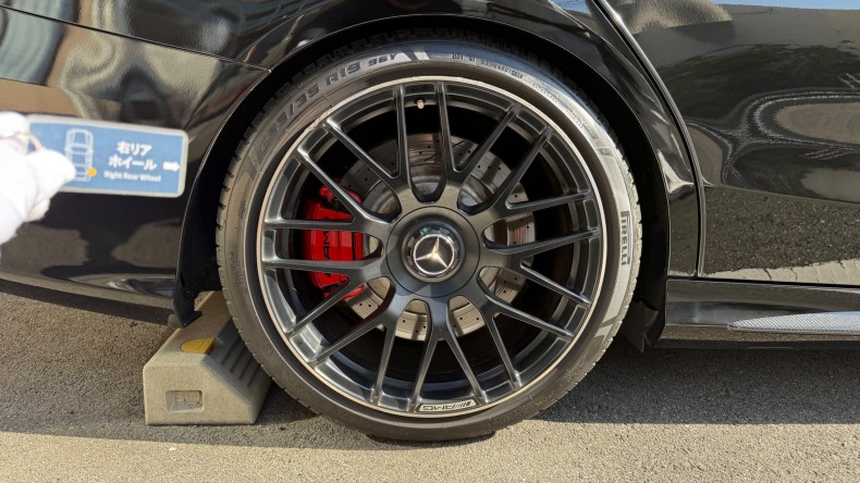 タイヤホイール後