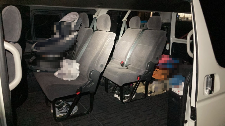 内装後方シート