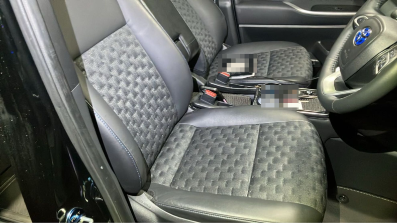 内装前方シート