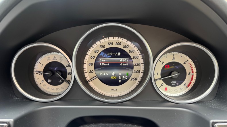 内装メーター