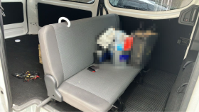 内装後方シート