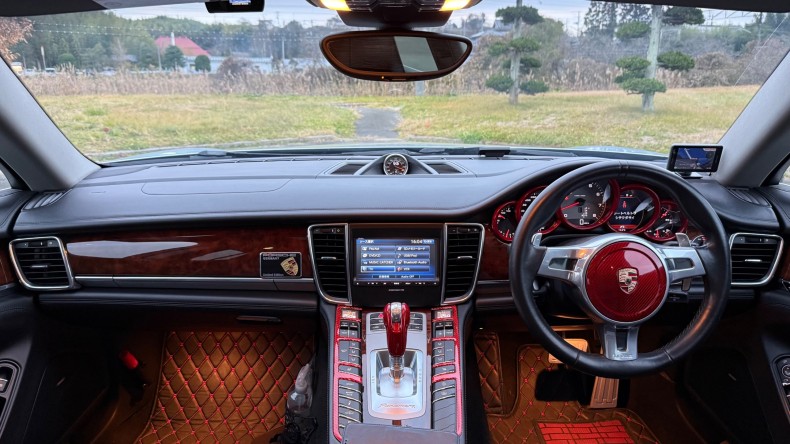 内装インパネ全体