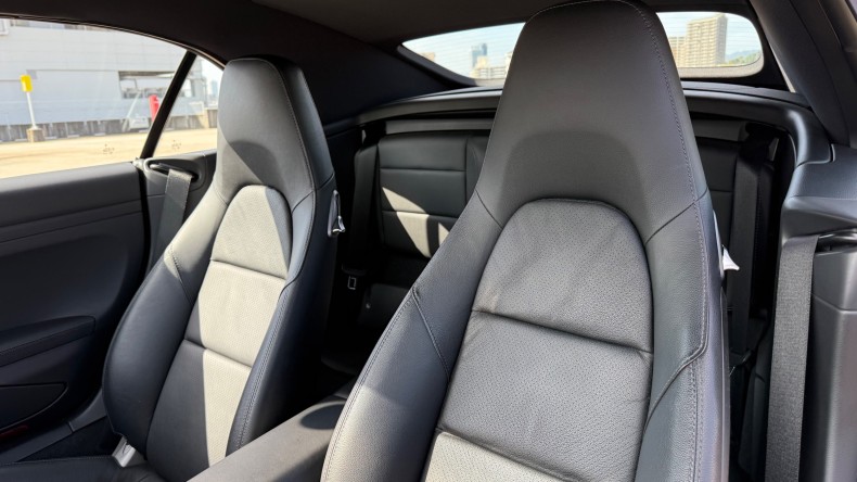 内装前方シート