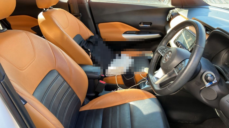 内装前方シート