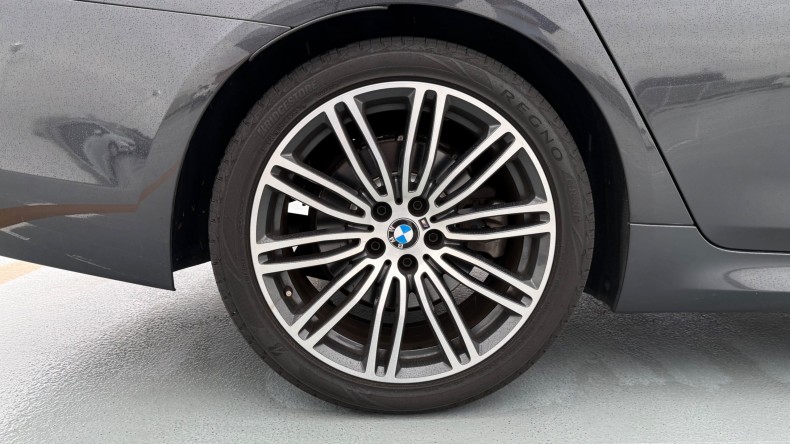 タイヤホイール後