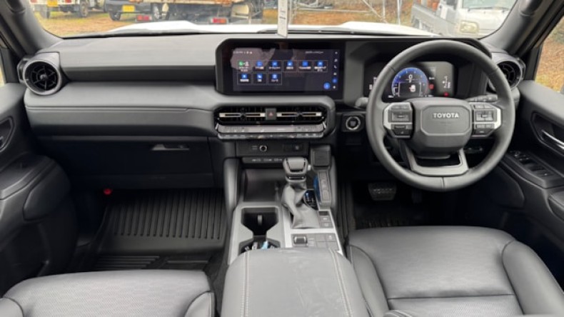 内装インパネ全体