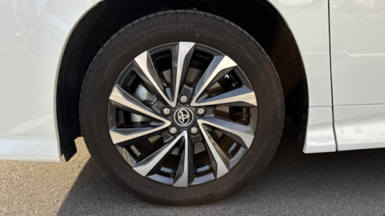 タイヤホイール前