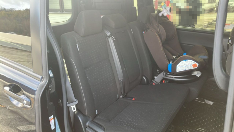 内装後方シート