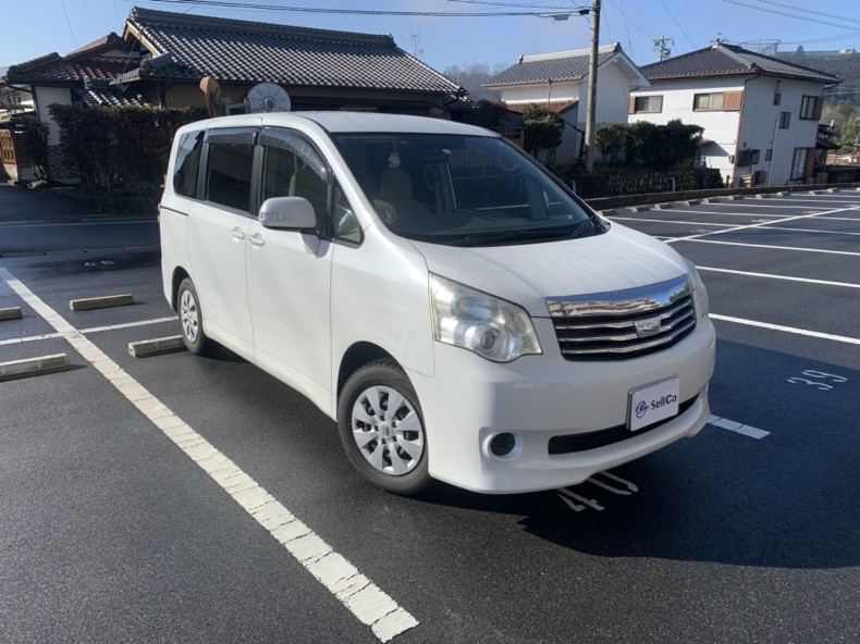 外装右前