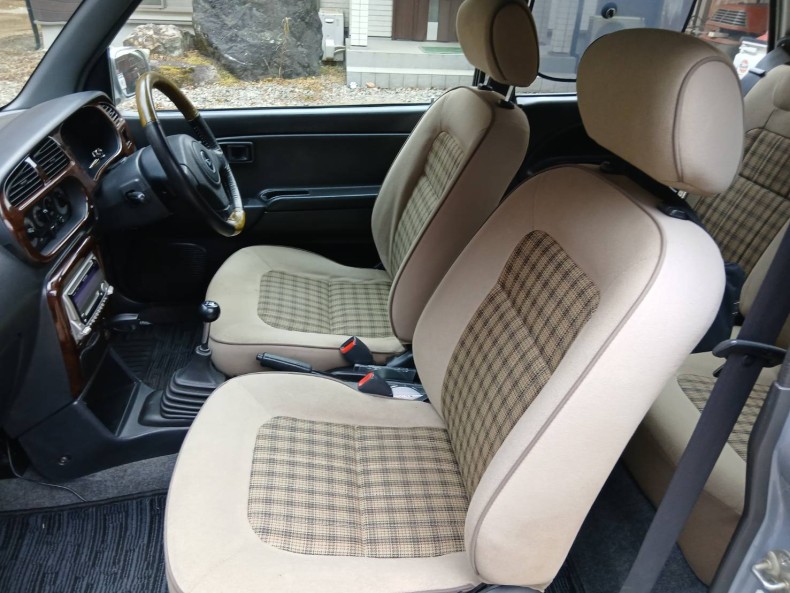 内装前方シート