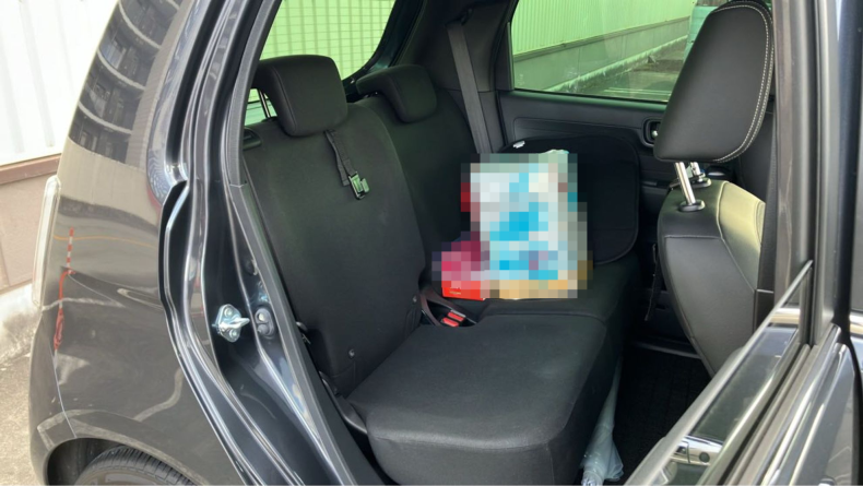 内装後方シート