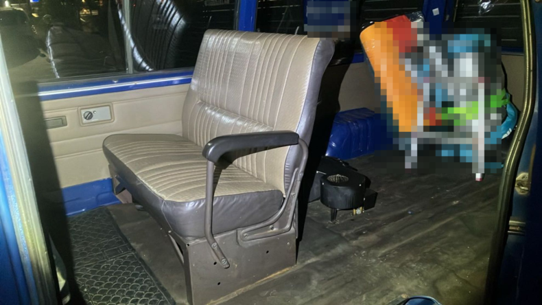 内装後方シート