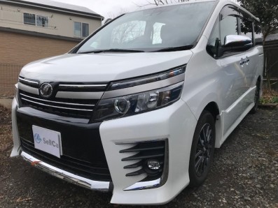 car_main_img