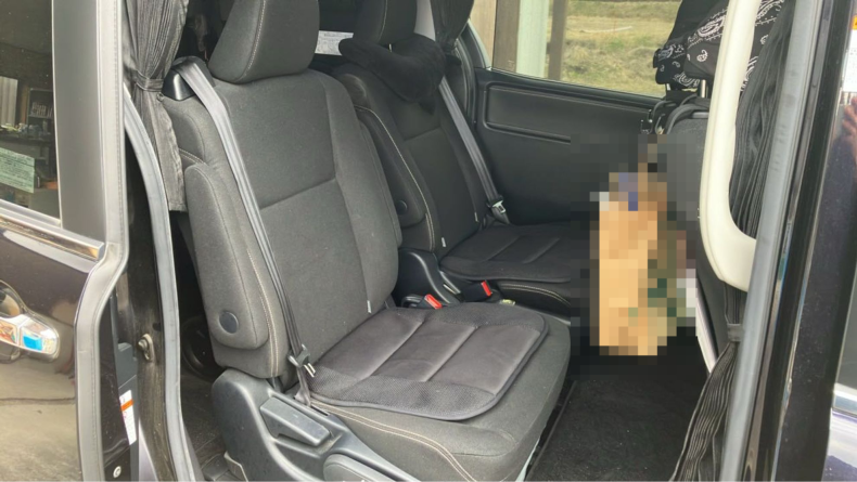 内装後方シート