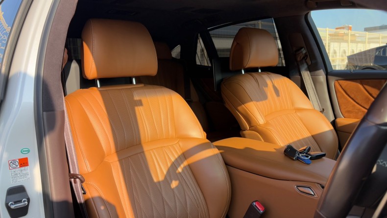 内装前方シート