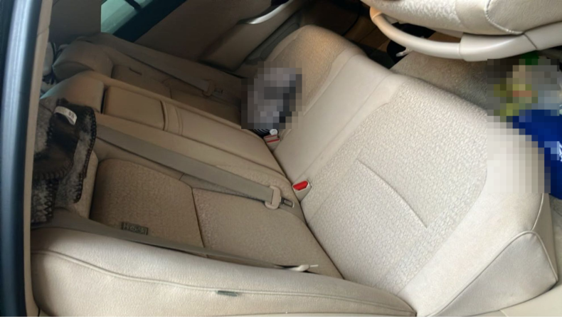 内装後方シート