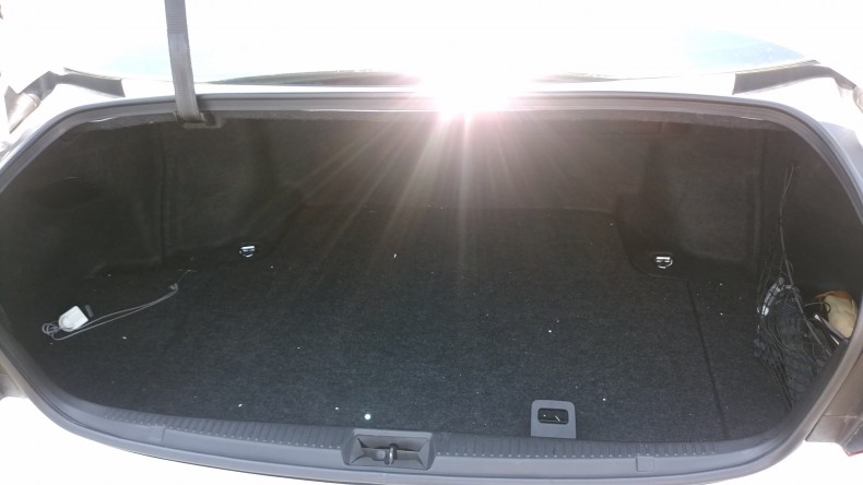 内装トランク
