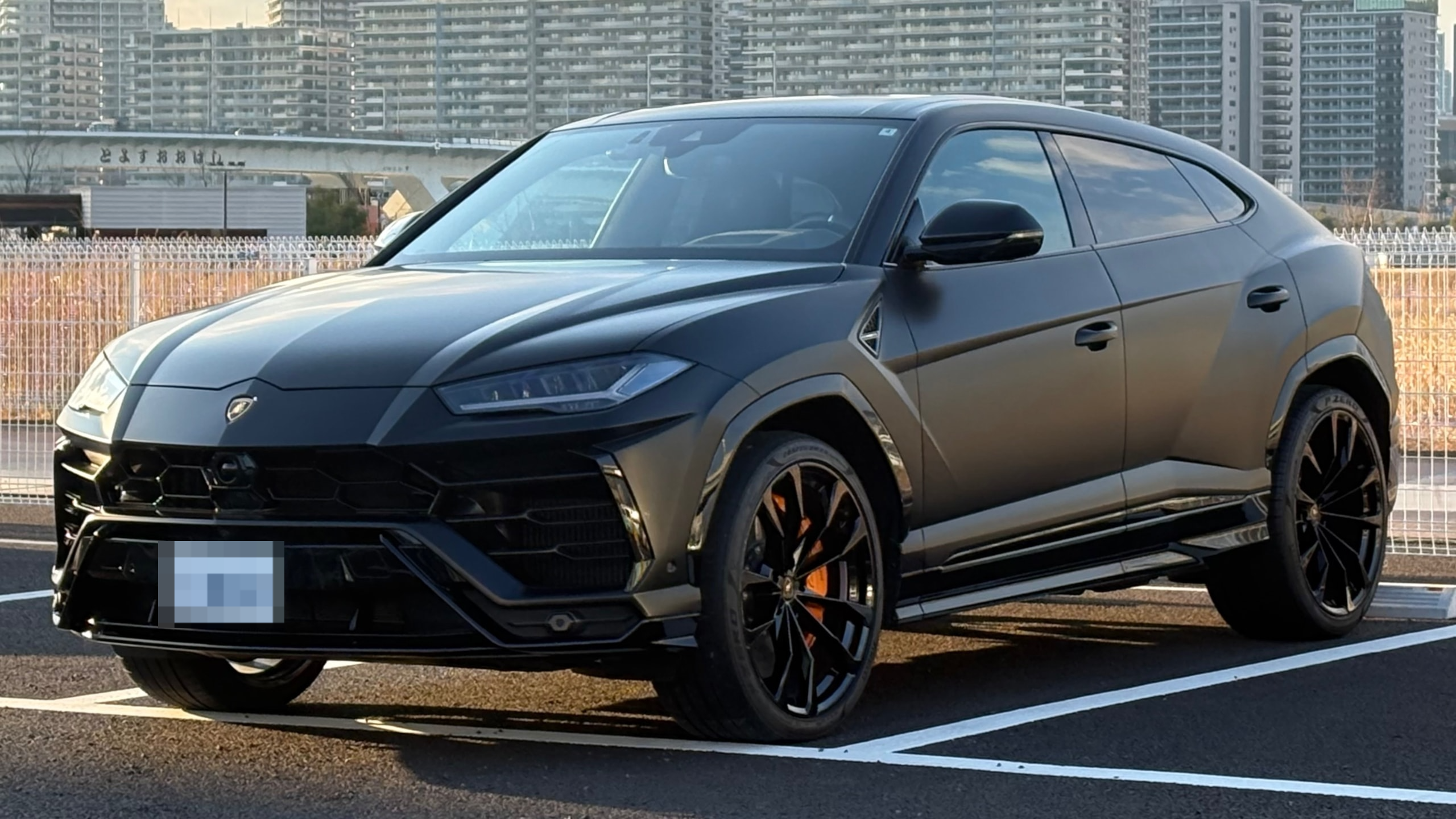 ランボルギーニ ウルスの売買実績画像