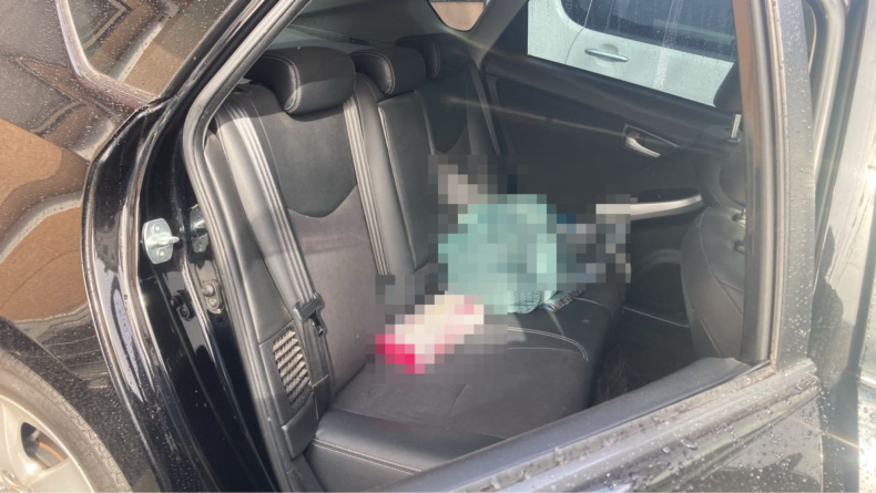 内装後方シート