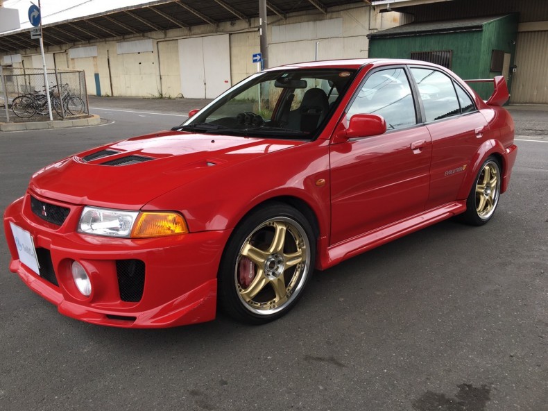 car_main_img