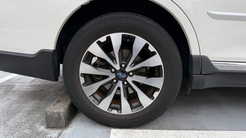 タイヤホイール後