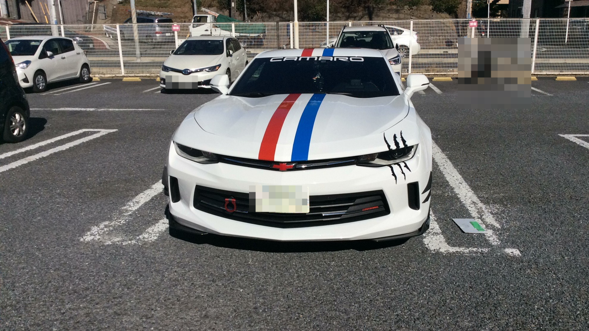 外装前方