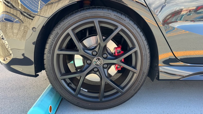 タイヤホイール後