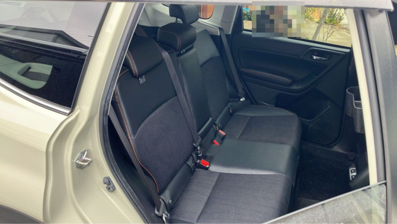 内装後方シート