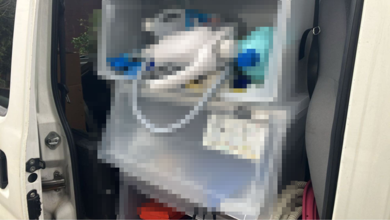 内装後方シート