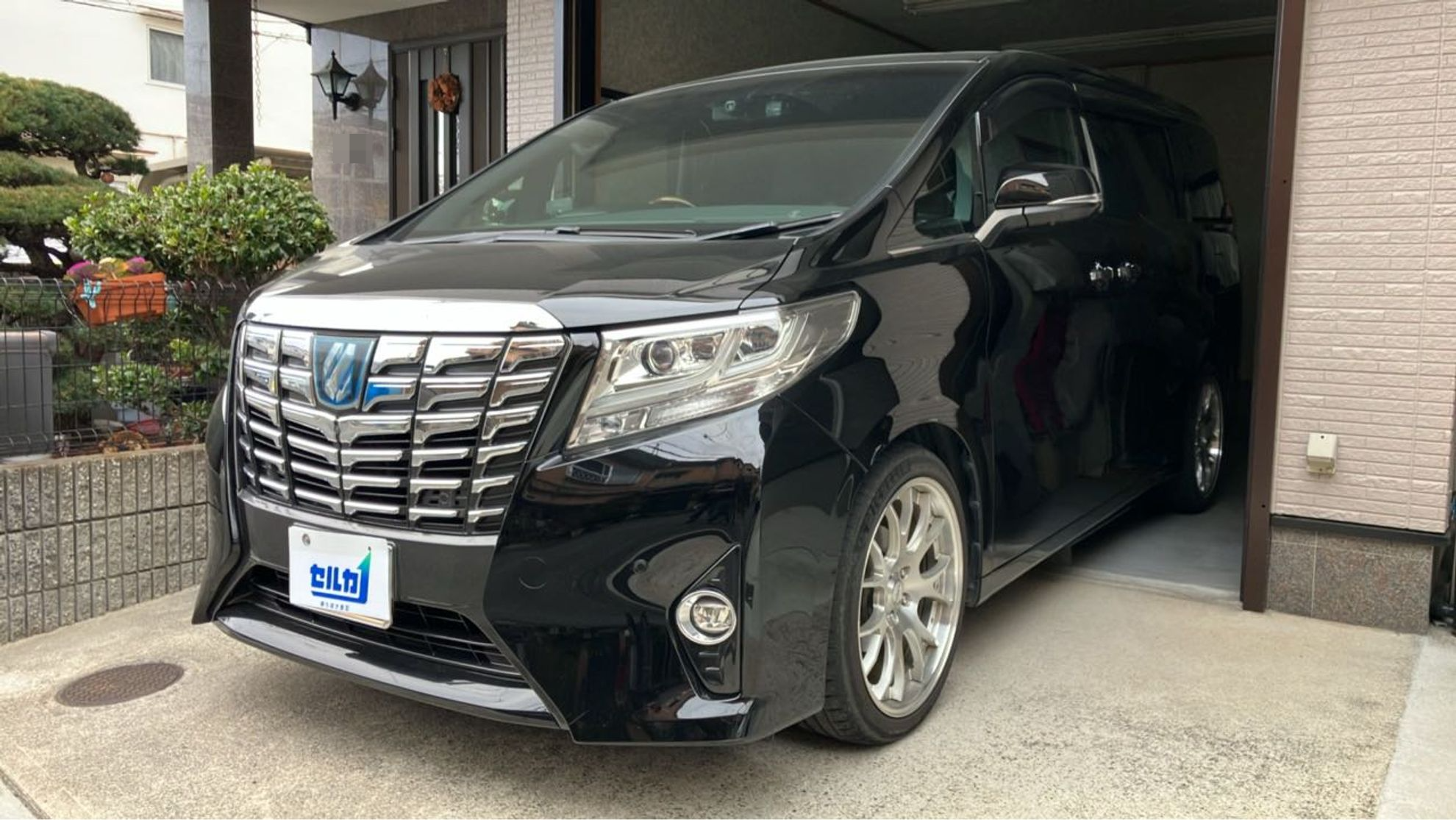 トヨタ アルファードハイブリッドの売買実績画像