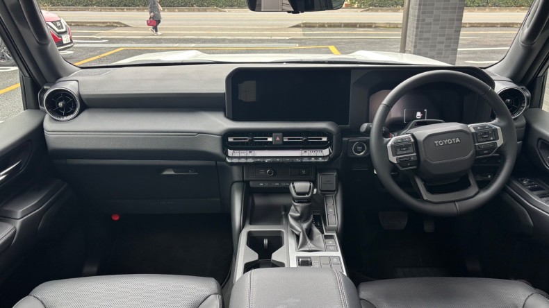 内装インパネ全体