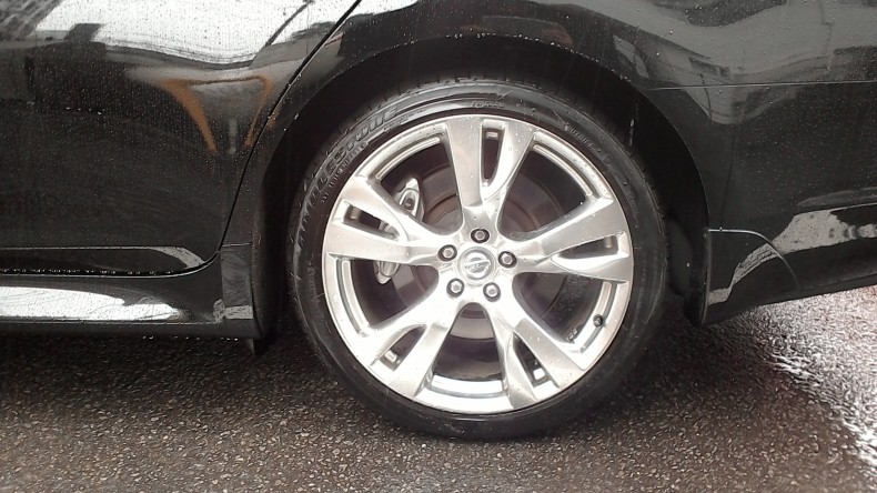 タイヤホイール後