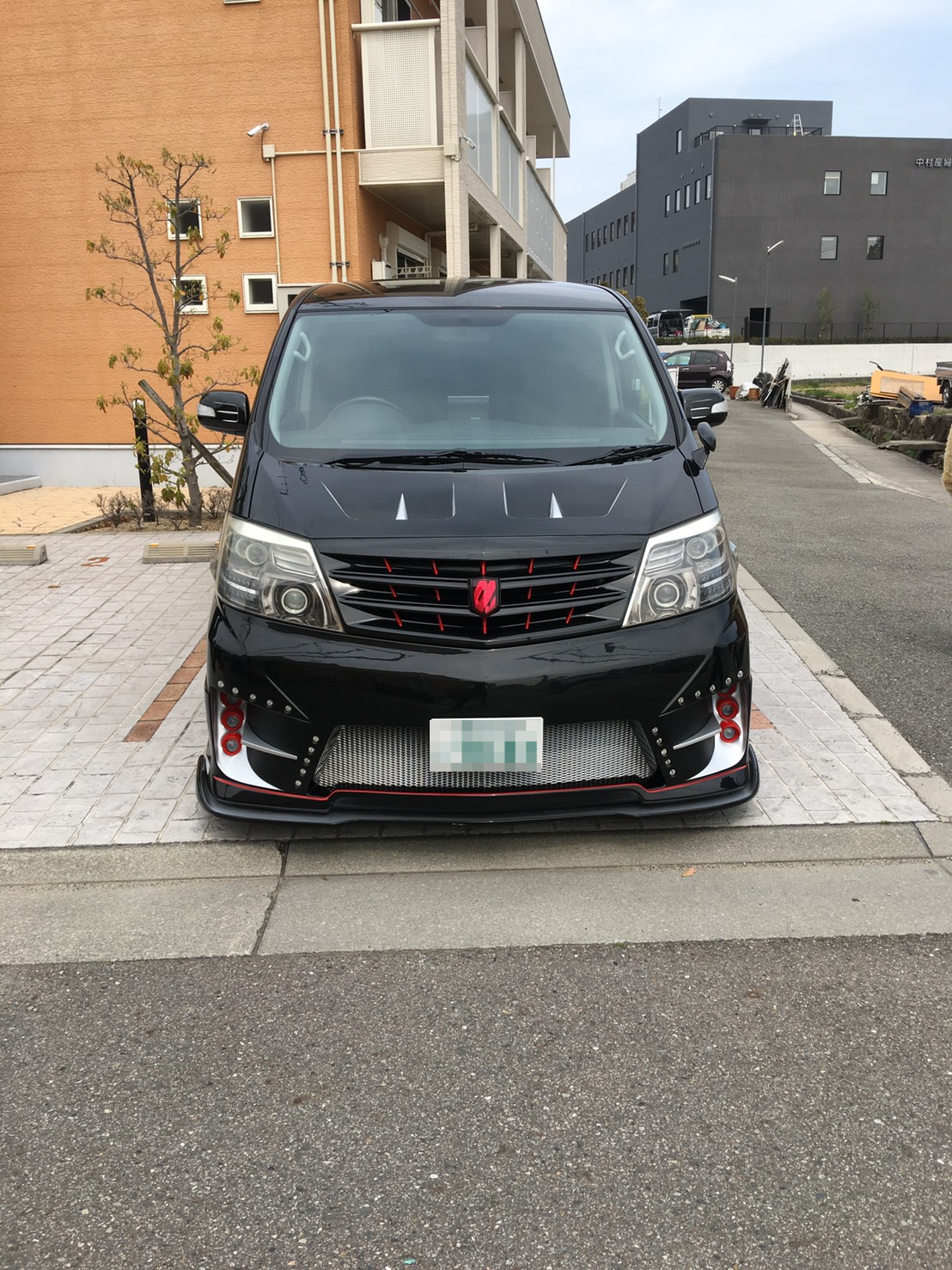 外装前方