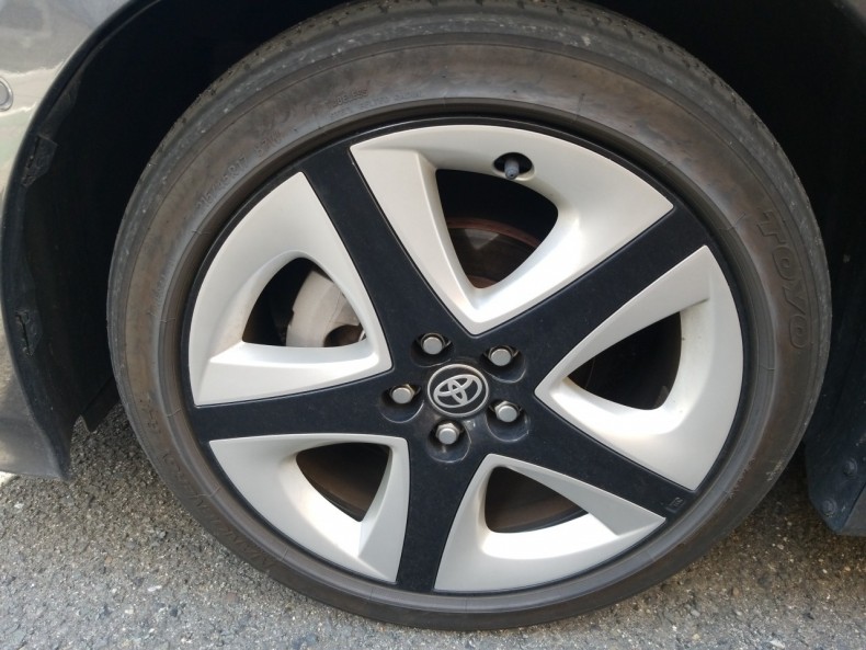 タイヤホイール前