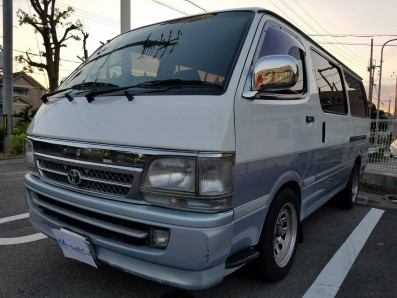 car_main_img