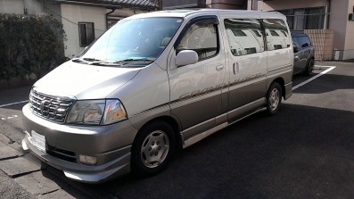 car_main_img